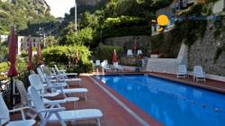 Atrani vacation apartment - Amalfi Coast - 1 Bedroom - Sleeps 2+2 - Sea View Terrace - Shared pool
